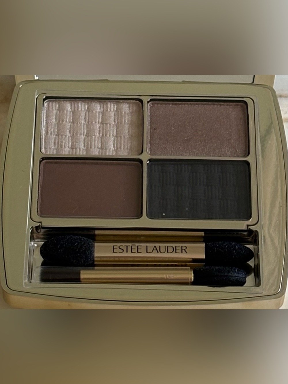 Estée Lauder Prenup Essential Eyeshadow Quad - Picture 2 of 8